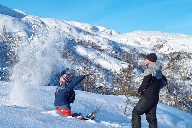 Snowshoe hiking in Bergen - Public tour - Summit views, snow, and the value of a flexible guide
