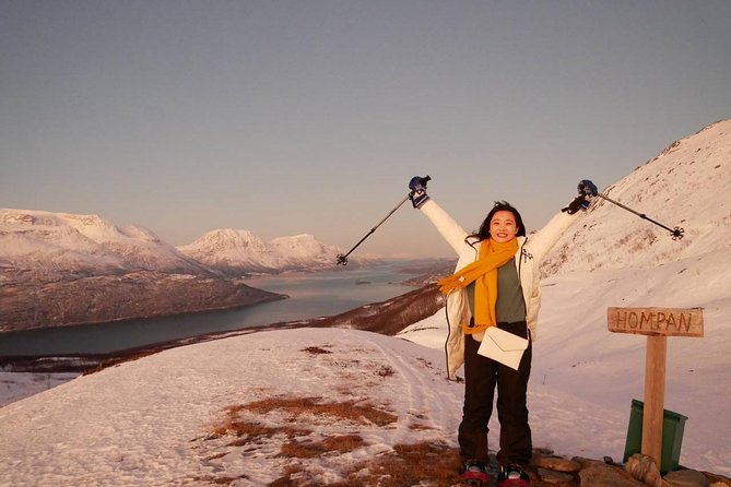 Snowshoeing With A View - Walking toward Hompan