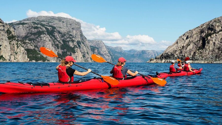 Stavanger: Guided Kayaking in Lysefjord - Why Lysefjord works so well from a kayak