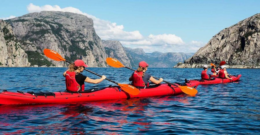 Stavanger: Guided Kayaking in Lysefjord - The first 15 minutes: safety and basic preparation