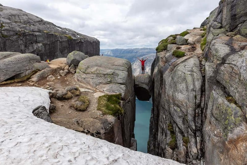 Stavanger: Kjerag Summer Hike with Packed Lunch - Three Steep Climbs and Two Shallow Valleys
