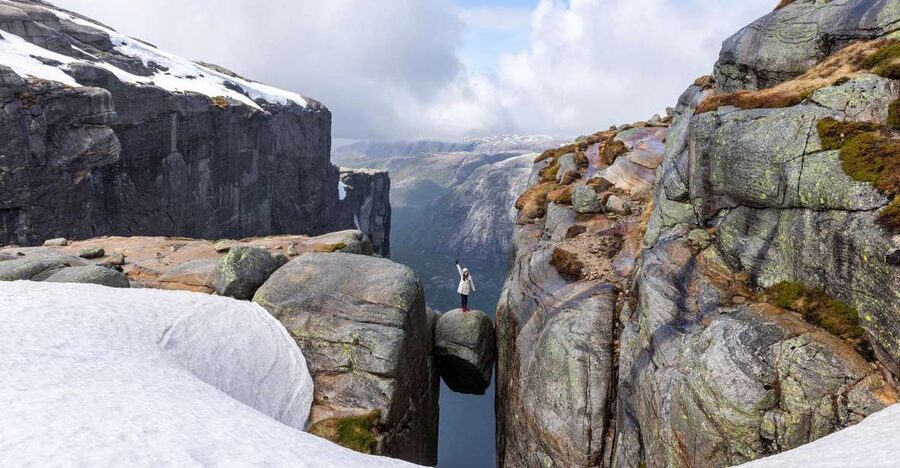 Stavanger: Off-Season Hike to Kjerag + Packed Lunch - The six-hour hike and its 800-meter climb