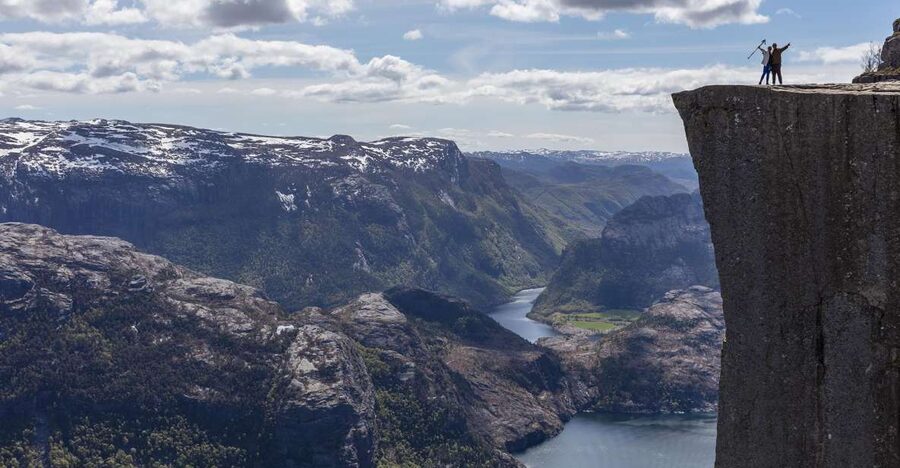 Stavanger: Preikestolen Classic Hike and Side Trail - Why Preikestolen works best with a small group