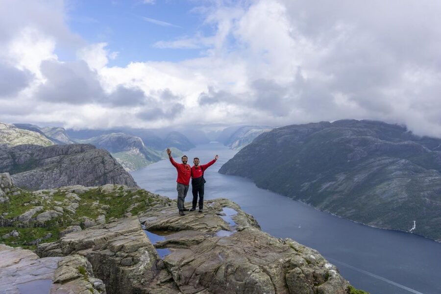 Stavanger: Preikestolen Classic Hike and Side Trail - The side trail is the main reason to choose this tour
