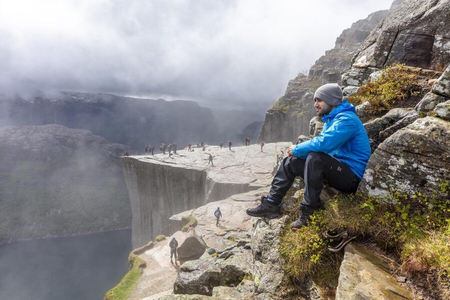 Stavanger: Preikestolen Classic Hike and Side Trail - Reaching the 604-meter cliff above Lysefjorden