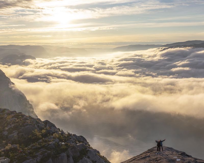 Stavanger: Preikestolen Sunrise Hike with Breakfast Buffet - Who should choose this hike?