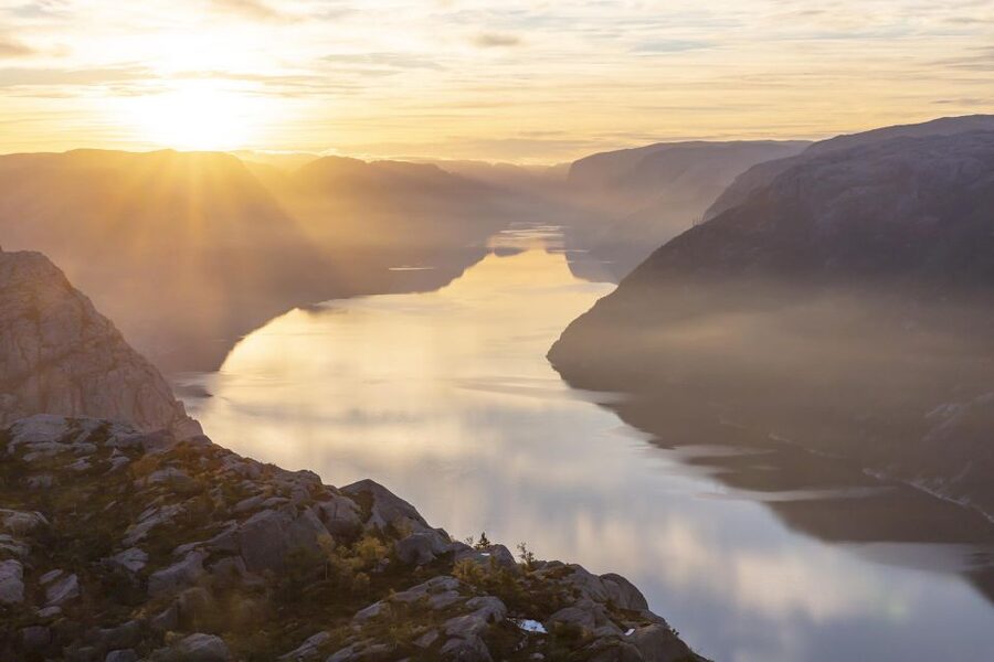 Stavanger: Preikestolen Sunrise Hike with Breakfast Buffet - The drive from Stavanger and the pre-hike briefing