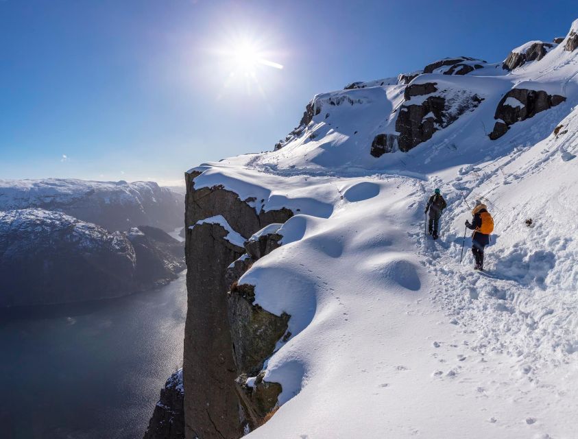Stavanger: Preikestolen Winter Hike + Hot Lunch - Why winter makes Preikestolen different
