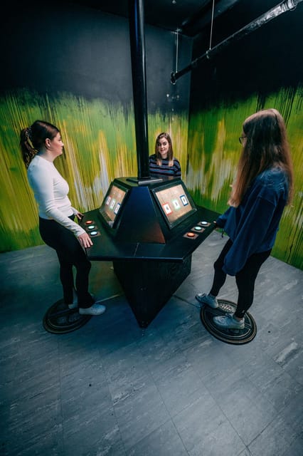 Stavanger: Prison Island Adventure Game - The first 15 minutes: briefing and choosing your approach