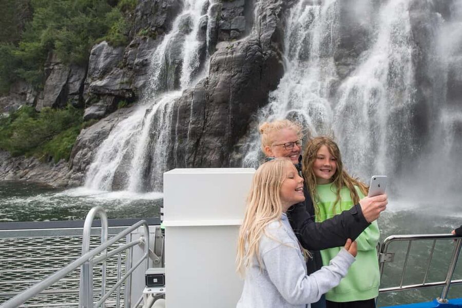 Stavanger: Scenic Fjord Cruise to Lysefjord and Preikestolen - Why this Stavanger cruise works so well