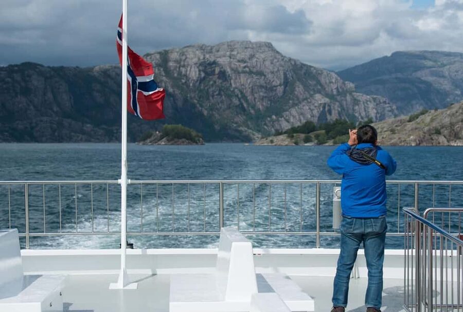 Stavanger: Scenic Fjord Cruise to Lysefjord and Preikestolen - Preikestolen from below