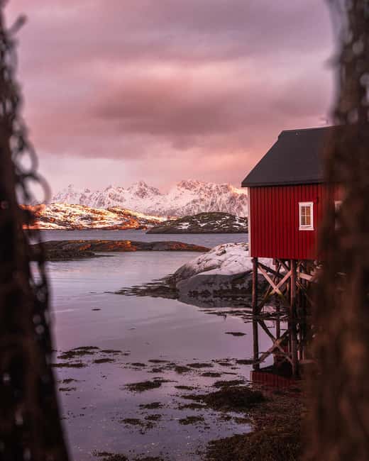 Svolvær and Henningsvær Sightseeing and History Tour - Why this tour works for a first look at Lofoten