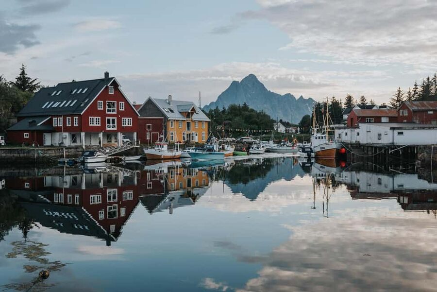 Svolvær: Lofoten Scenic Sightseeing Tour: Half day tour - Why this six-hour route works well