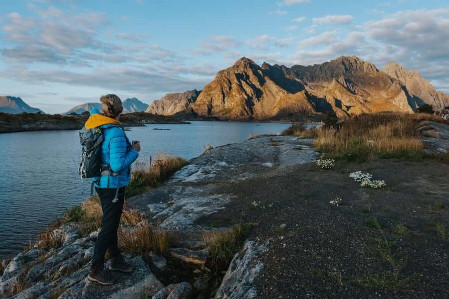Svolvær: Lofoten Scenic Sightseeing Tour: Half day tour - The guide makes the long drive worthwhile