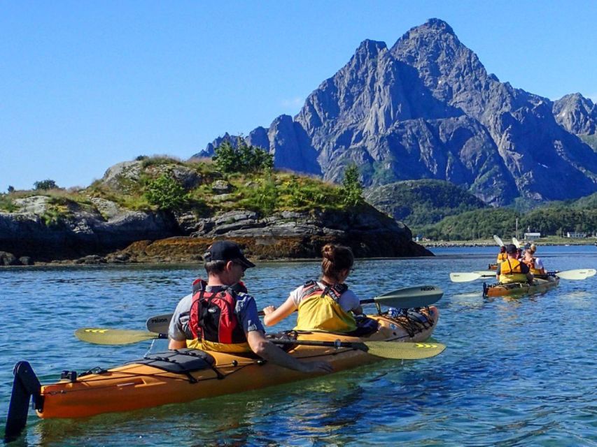 Svolvaer: Sea Kayaking Experience - Meeting the guide and learning the basics