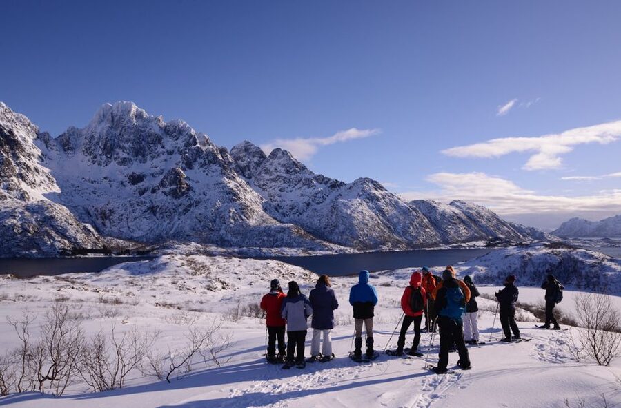 Svolvær: Snowshoe Nature Explorer - Why snowshoes make the walk approachable