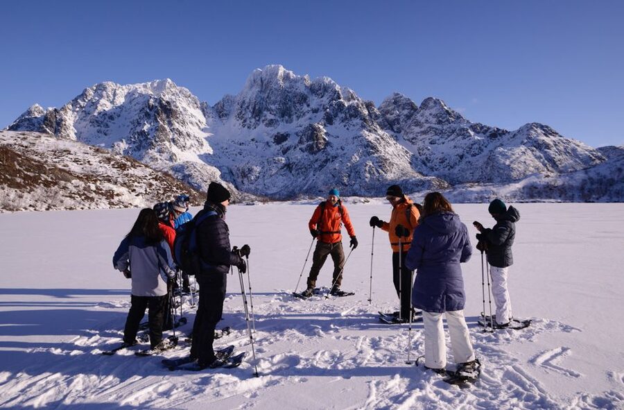 Svolvær: Snowshoe Nature Explorer - Stories about Lofoten beyond the view