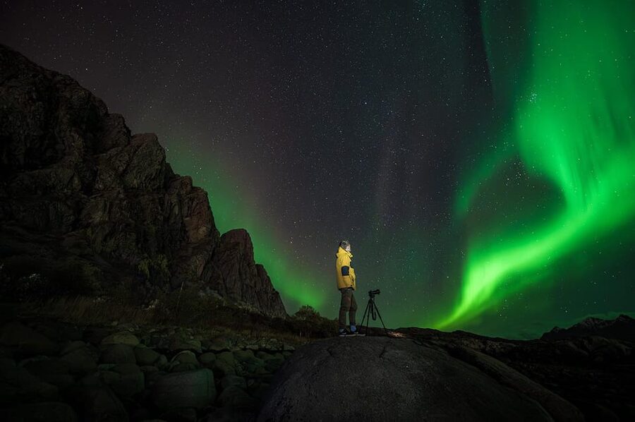 Svolvær: Ultimate Aurora Hunt - Stop one: wait for the first break in the clouds