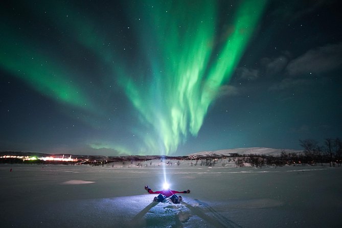 Symphony - Arctic Breeze, teamining up with nature. - Leaving Tromsø for the clearest sky