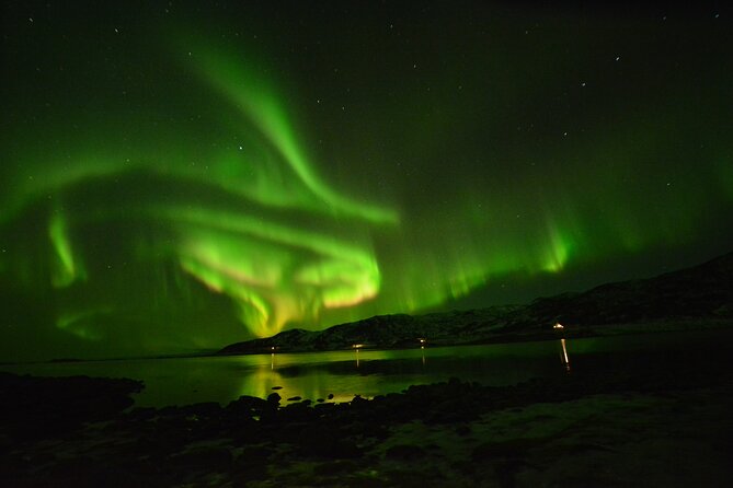 The Aurora Tour - VIP trip for northern lights, aurora borealis - What the Tromsø fjords add to the evening