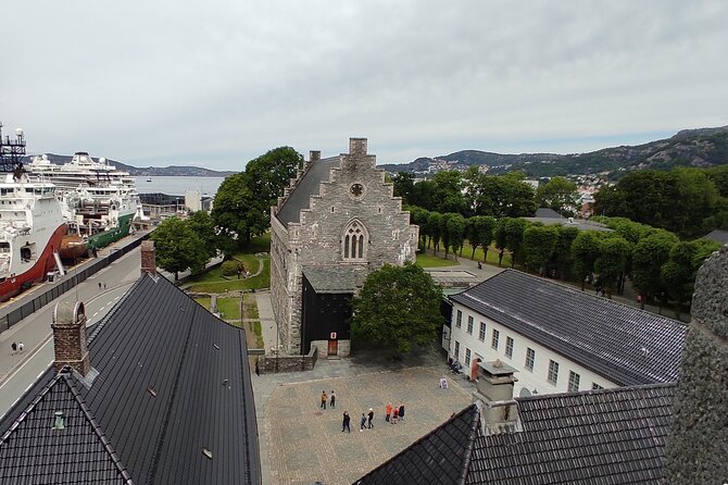 The influence of Bergen in Norway's development, city tour - Bergenhus Fortress and Haakon’s Hall