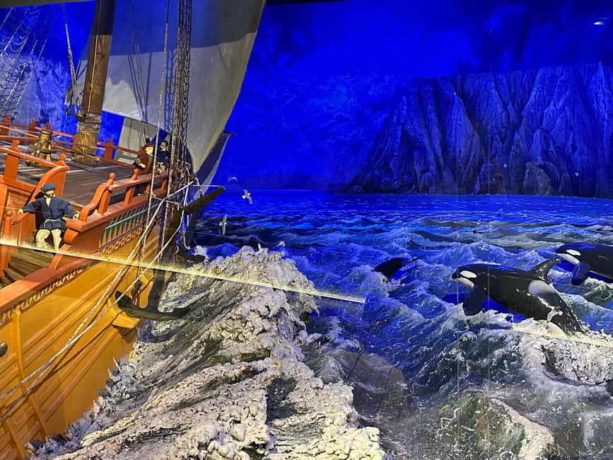The North Cape Midnight Tour - What you find inside North Cape Hall