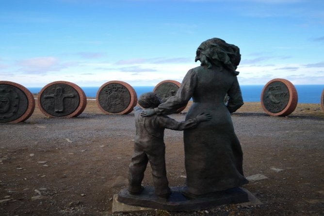 The North Cape, Reindeer and Sami Families Tour - The Sami and reindeer stop