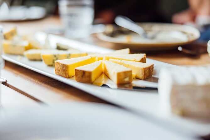 The Tromsø Food Walk, Taste your way through local history - Two hours in the Skippergata dining room