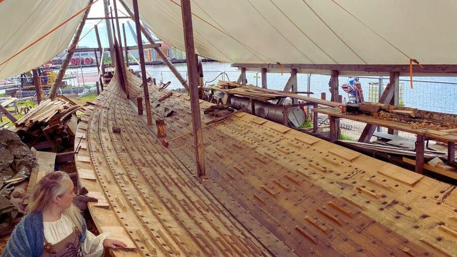 Tønsberg: Walk with a Viking - Guided Tour - Ships, crafts, and the practical side of Viking life