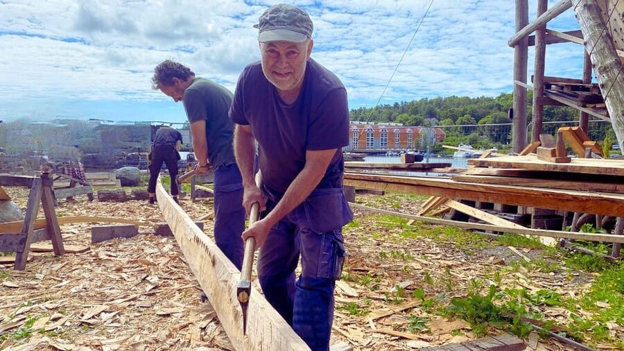 Tønsberg: Walk with a Viking - Guided Tour - Timing, language, and meeting details