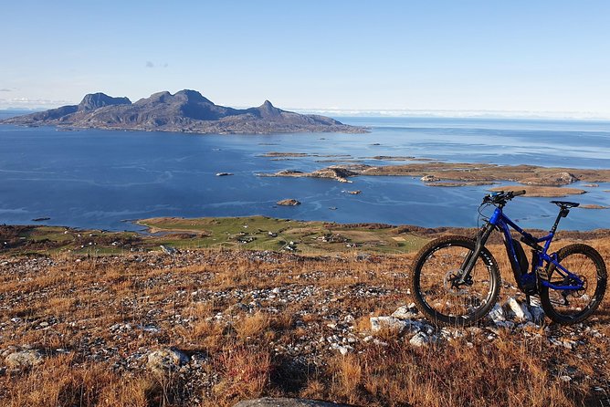 Trail challenge with electric mountainbike - The narrow first descent