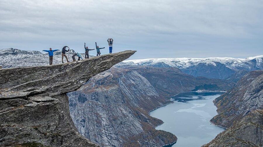 Trolltunga Autumn Hike Go Viking - What is included, and what you still need to bring