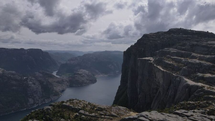 Trolltunga Helicopter & Waterfalss Sightseeing From Bergen - Why the aerial view changes Trolltunga