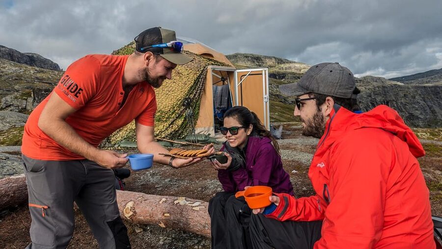 Trolltunga: Trolltunga Sunset Glamping - What to pack for a comfortable night