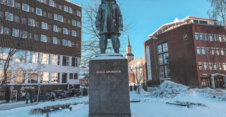 Tromsø: Arctic Exploration Historic Walking Tour - Full Steam brings maritime and Sea Sami culture into the walk