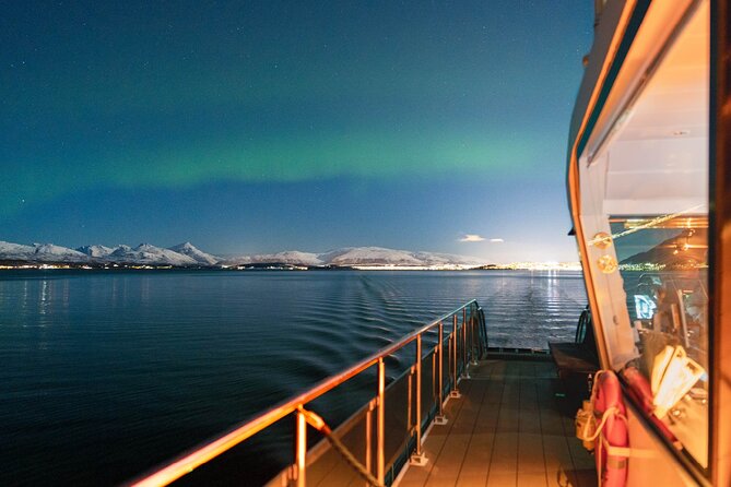 Tromso Aurora Cruise with 3-Course Dinner - The crew and the onboard commentary