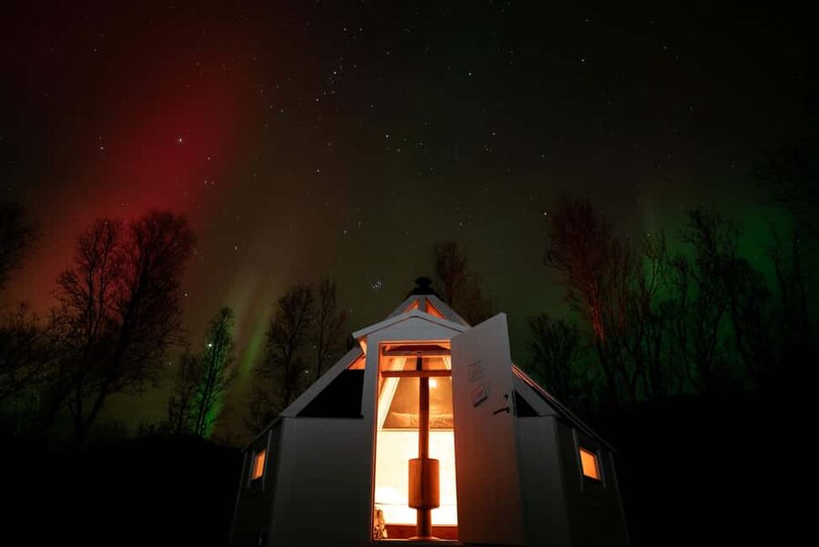 Tromsø: Aurora Crystal Lavvo Overnight Stay with Activities - What sleeping in the lavvo is really like
