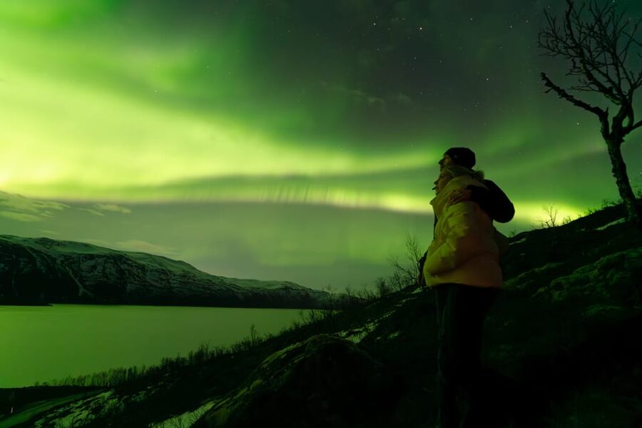 Tromsø: Aurora Quest Minibus Adventure - Photography help and the promised photo link