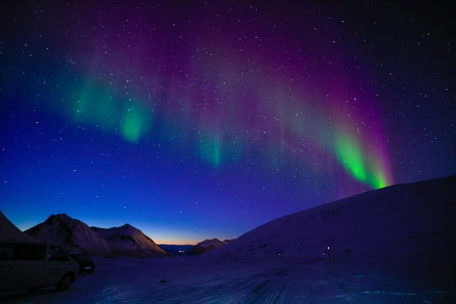 Tromsø Chinese Aurora Tour - Why active aurora chasing helps