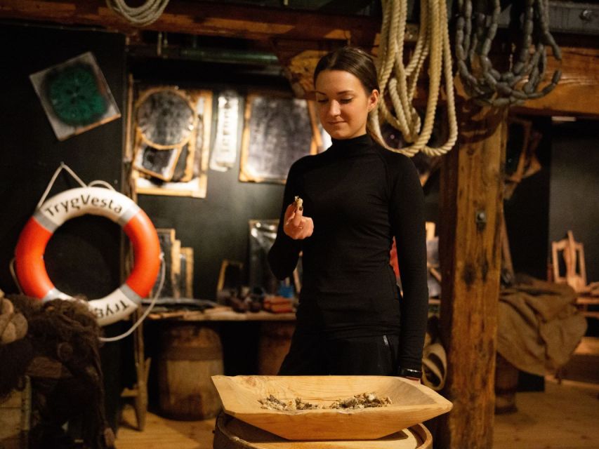 Tromso: Cod-Tasting Tour with Full Steam Museum Entry - Four cod bites that tell a northern story