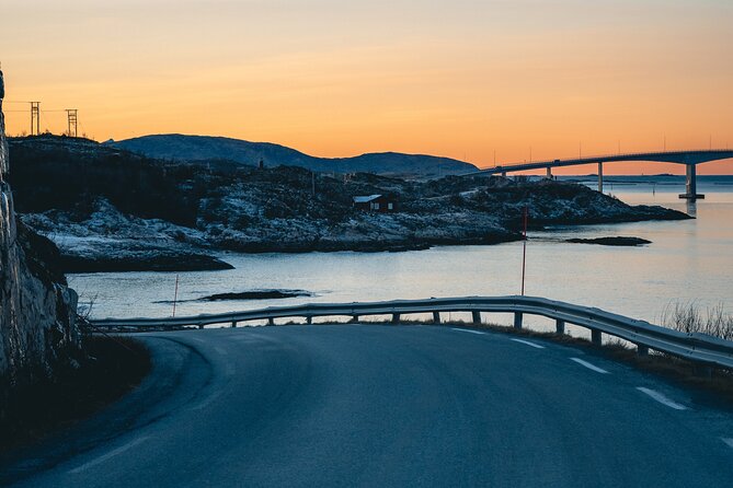Tromsø: Day trip to the island of Sommarøy through the Fjords - What the van ride is like