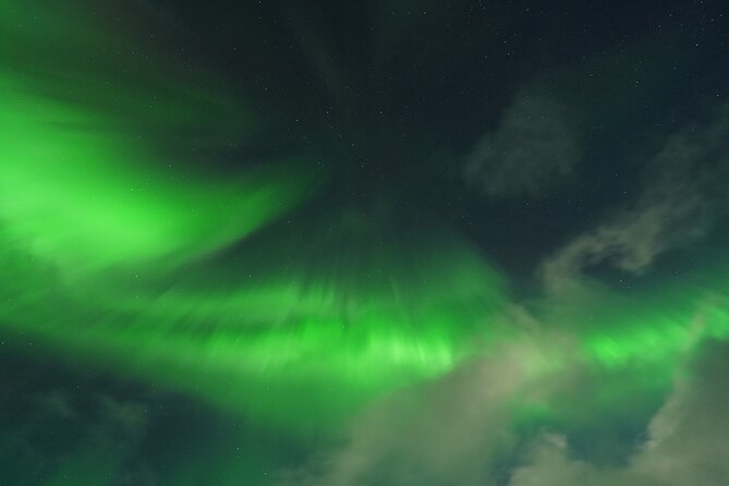 Tromsø: English/Spanish Aurora Pathfinder Tour with Photos - Who should book this Tromsø tour