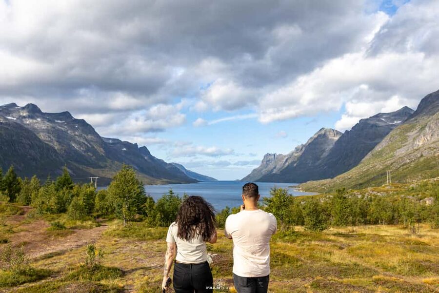 Tromso: Guided Fjord Expedition in Kvaløya with Light Lunch - Key points at a glance