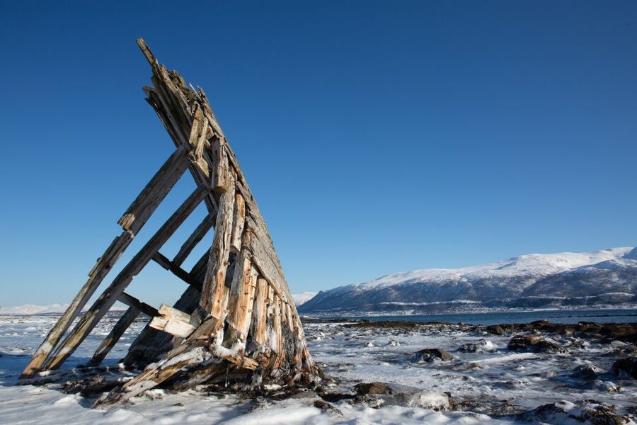 Tromso: Guided Fjord Expedition in Kvaløya with Light Lunch - The road to Sommarøy