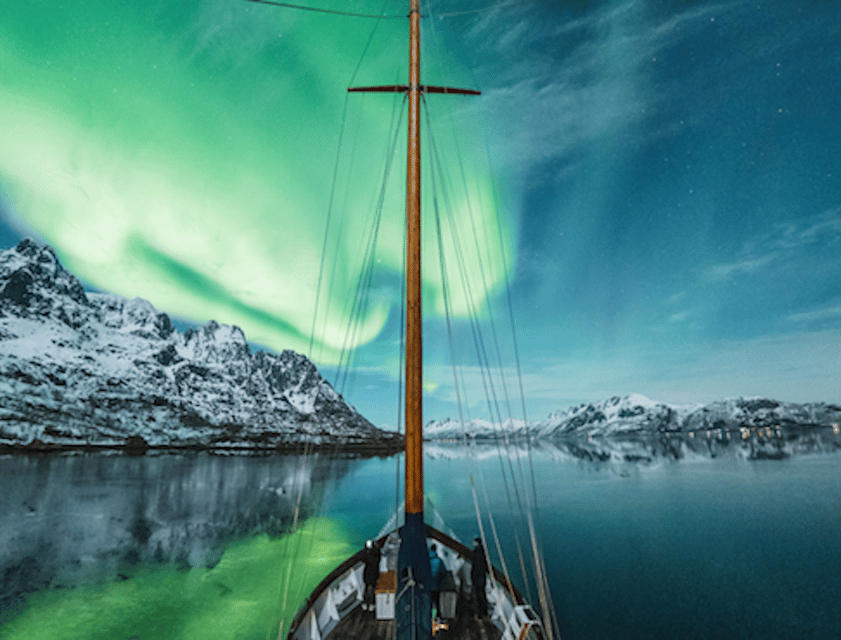 Tromso: Luxury Northern Lights Cruise with Hot Tub & Dinner - Boarding Stella Oceana beside Tromsø harbor