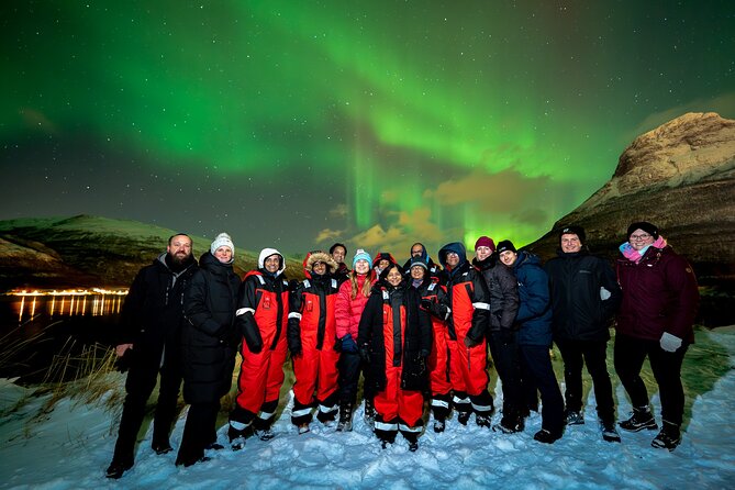 Tromsø: Northern Lights by Minibus - Free Photos and Warm Dinner - The Aurora photo service is a real advantage