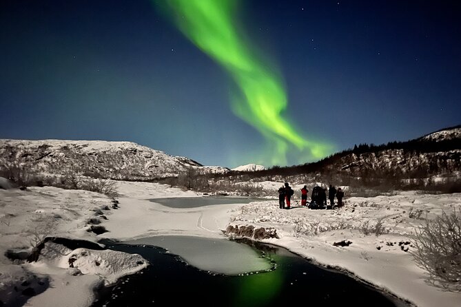 Tromsø: Northern Lights by Minibus - Free Photos and Warm Dinner - What happens if the Aurora barely appears