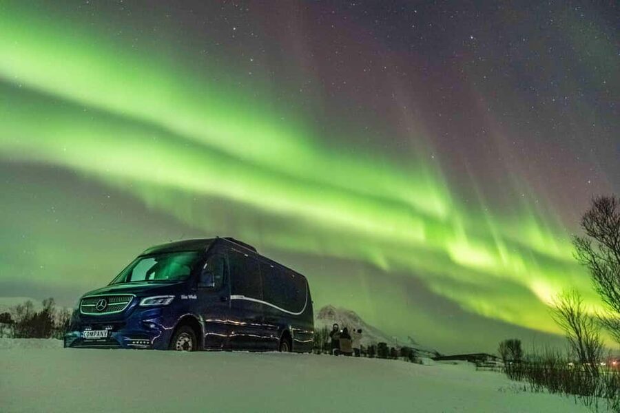 Tromsø: Northern Lights Chase with Free Photos - Key points at a glance