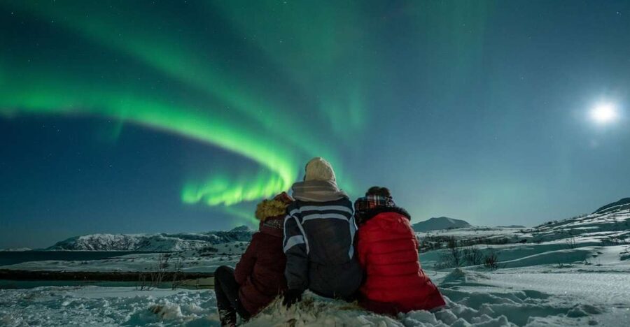 Tromso: Northern Lights Chase with Photo Package Included - What the 6.5 hours feel like