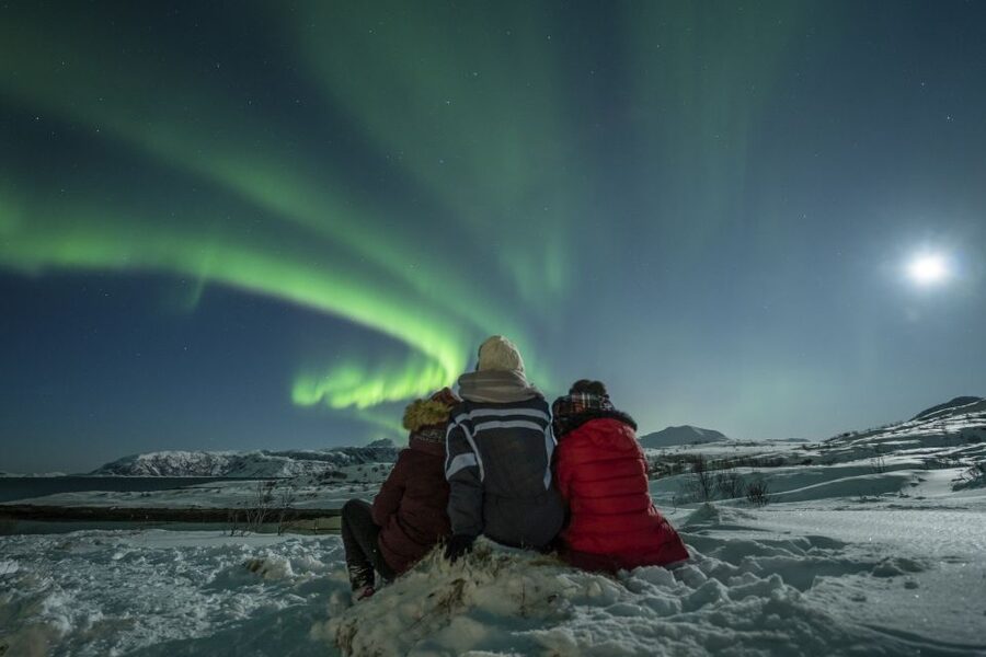 Tromso: Northern Lights Chase with Photo Package Included - Getting useful aurora photos